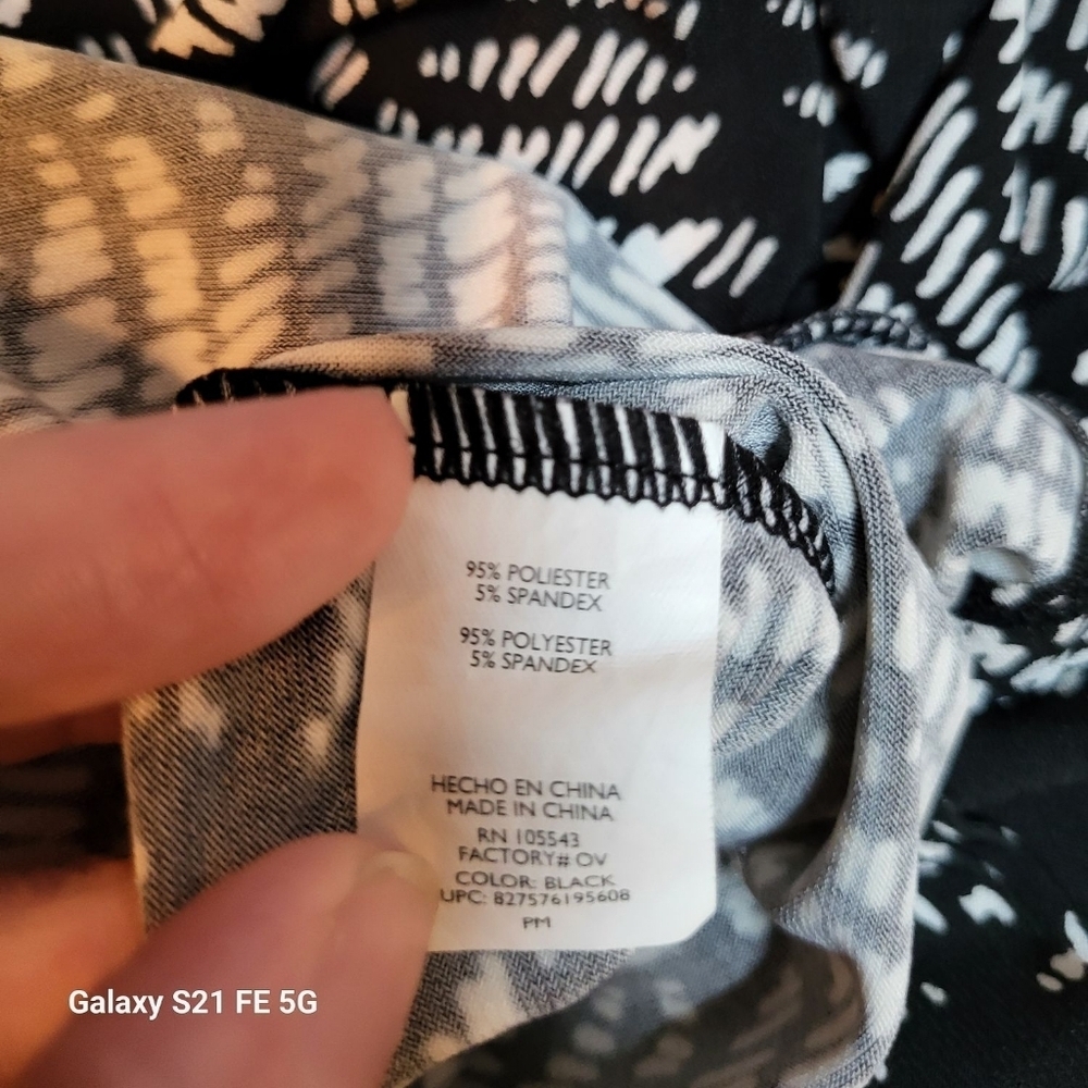 🩷 3/$15 Daisy Fuentes Black & White Patterned Wrap Dress, Medium Petite, EUC - Picture 5 of 5